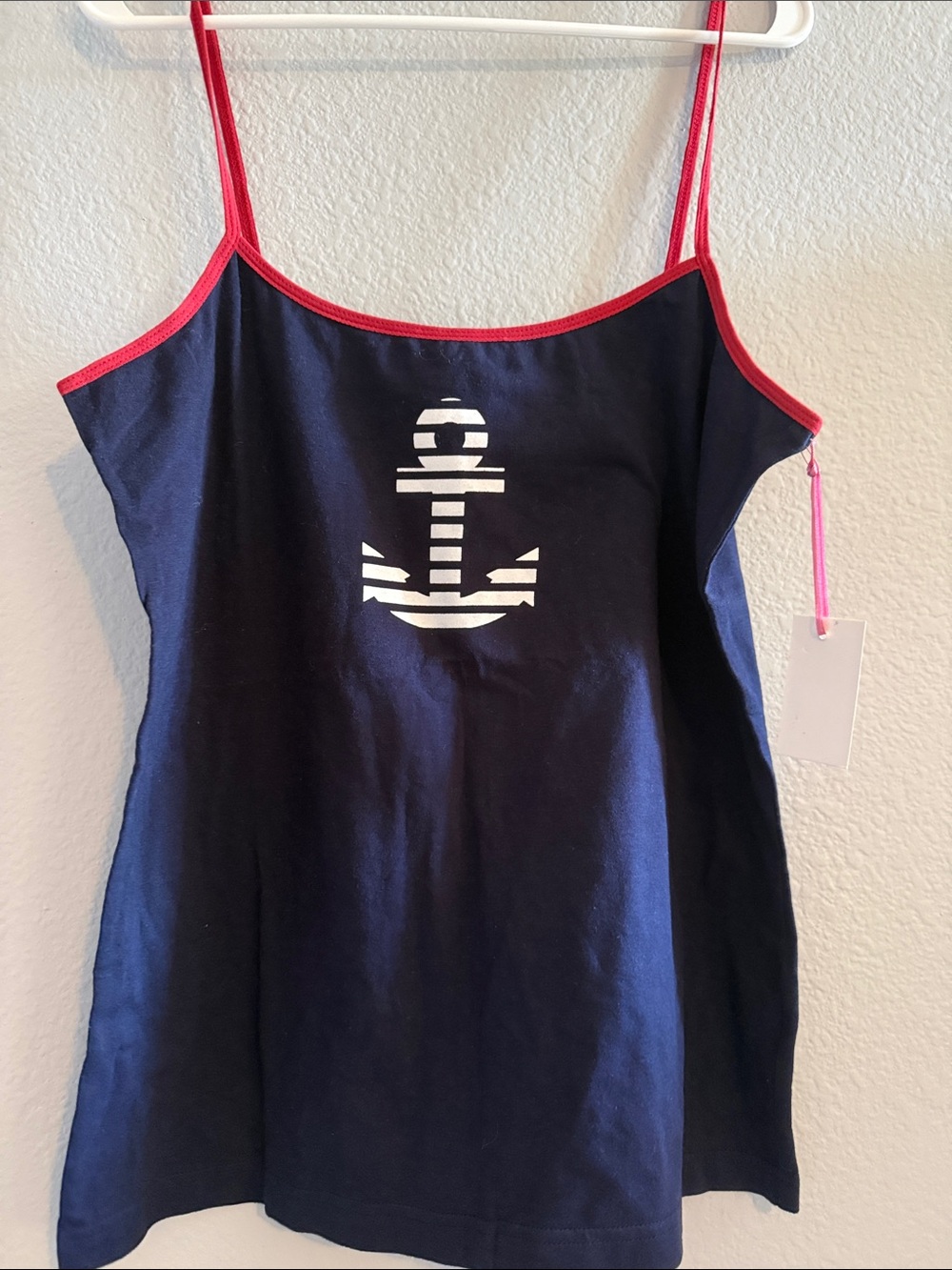 Woman’s size 2XL tank top